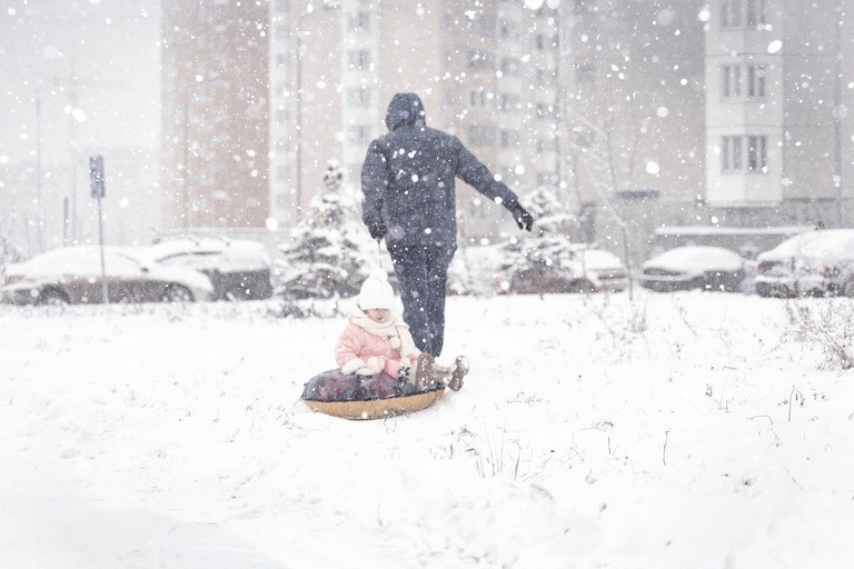 Best Snow Games to Play with Kids Best Snow Games to Play with Kids