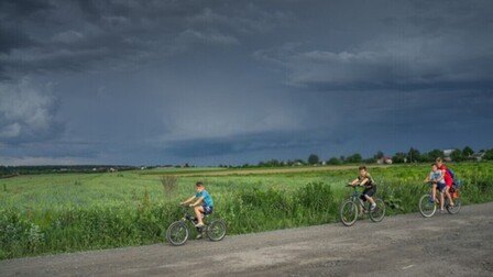 What To Do If You Get Caught In A Thunderstorm While Cycling? What To Do If You Get Caught In A Thunderstorm While Cycling?